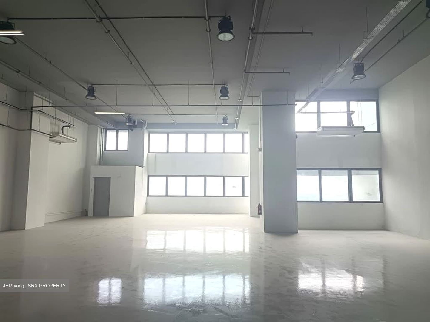 Carros Centre (D25), Factory #572596571